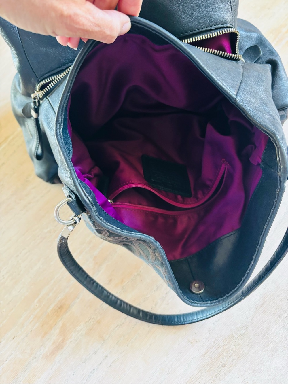Coach Madison Black Phoebe Op Art Signature Hobo Bag EUC - Picture 7 of 16